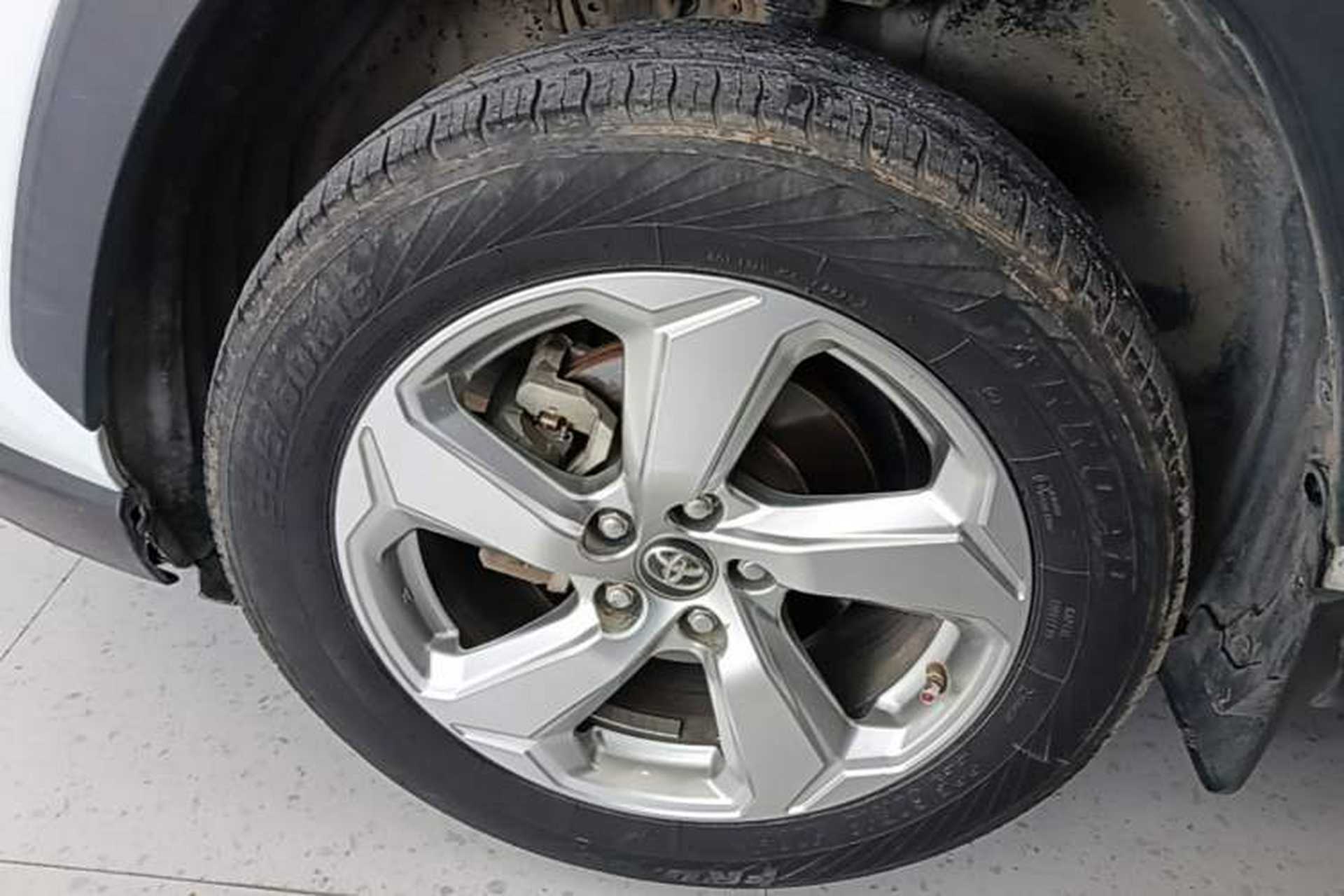 Used Toyota RAV4 2020 2.0L CVT Two-Wheel Drive Fashion Edition Exterior 4