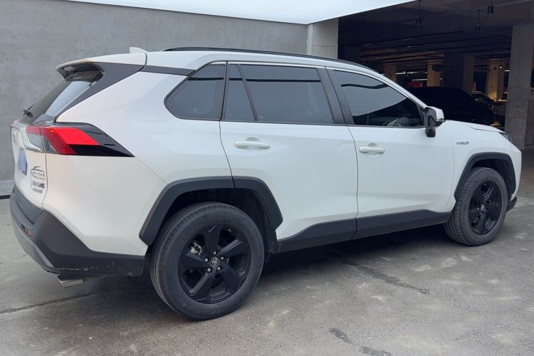 Used Toyota RAV4 2020 Dual-Motor 2.5L E-CVT Four-Wheel Drive Flagship Edition Exterior 4