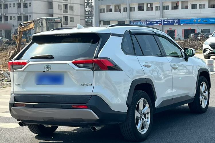 Used Toyota RAV4 2020 2.0L CVT Two-Wheel Drive Fashion Edition Exterior 5