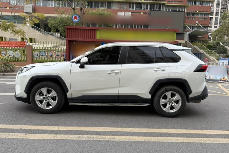 Used Toyota RAV4 2020 2.0L CVT Two-Wheel Drive Urban Edition Exterior 5