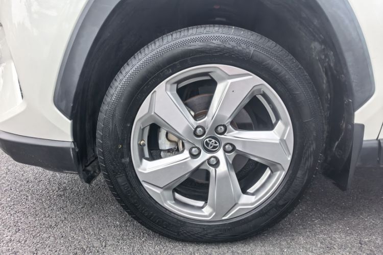 Used Toyota RAV4 2020 2.0L CVT Two-Wheel Drive Fashion PLUS Edition Exterior 5