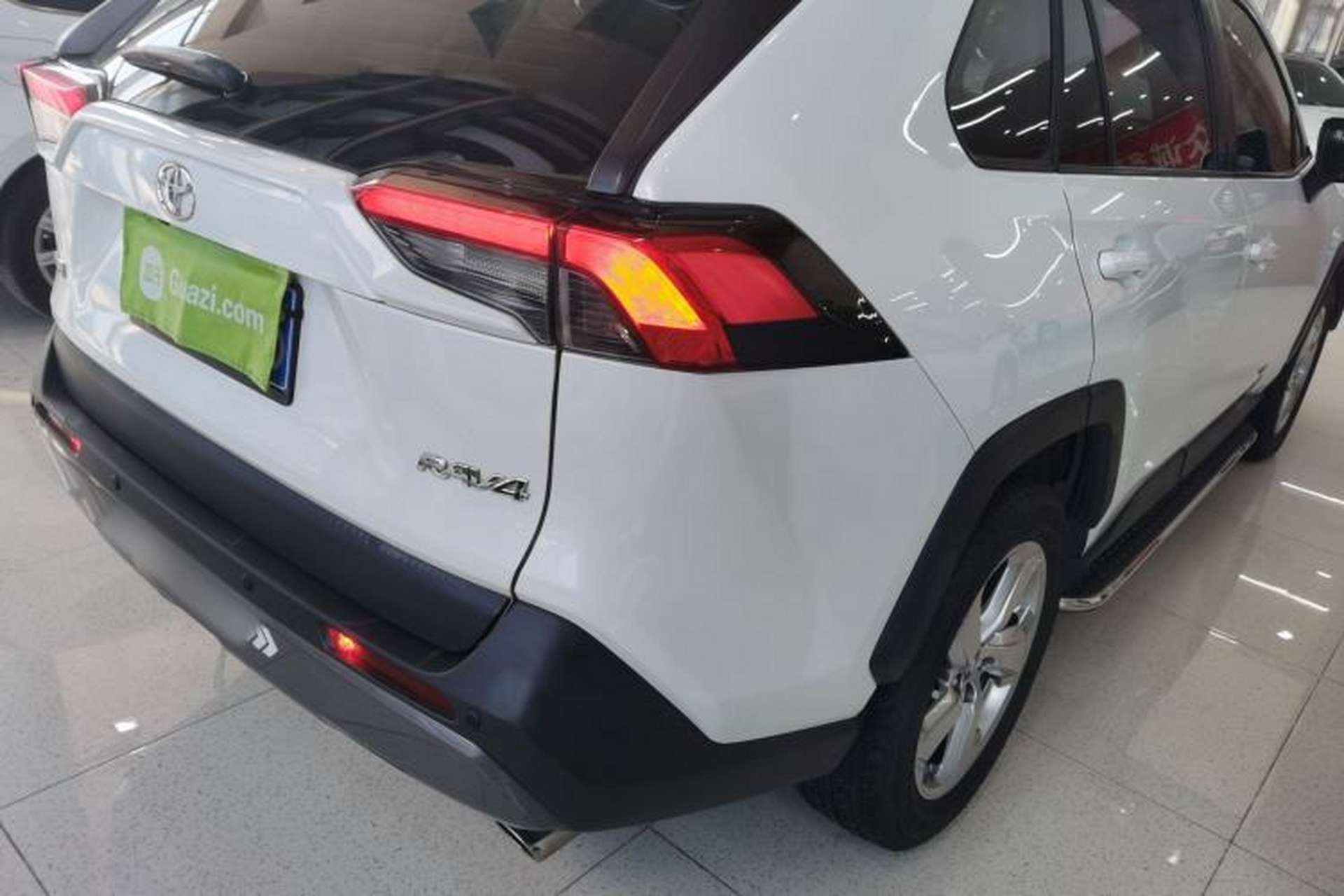 Used Toyota RAV4 2020 2.0L CVT Two-Wheel Drive Fashion Edition Exterior 6