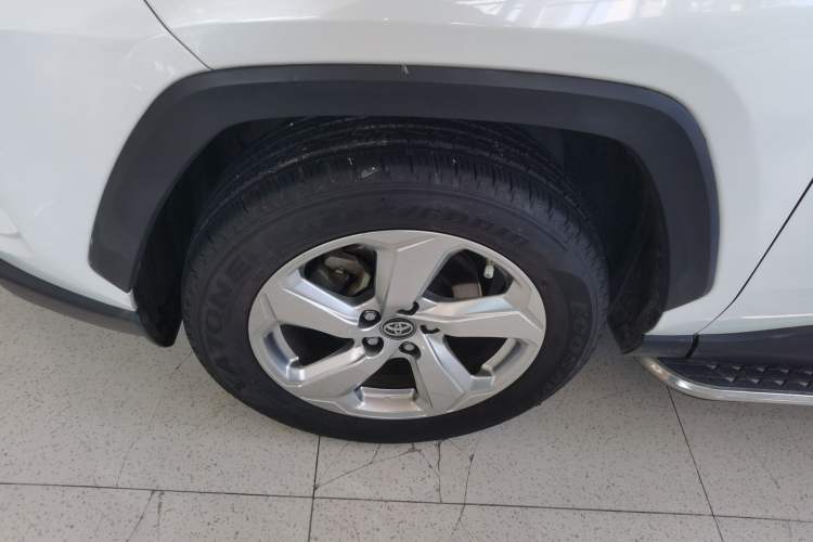 Used Toyota RAV4 2020 2.0L CVT Two-Wheel Drive Fashion Edition Exterior 7