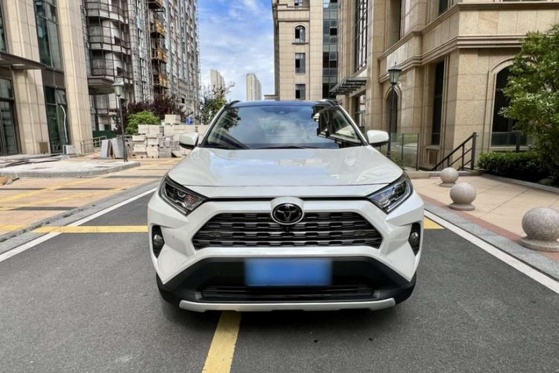Used Toyota RAV4 2020 2.0L CVT Four-Wheel Drive Prestige Edition Exterior 7