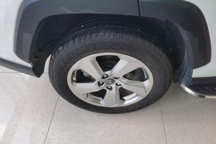 Used Toyota RAV4 2020 2.0L CVT Two-Wheel Drive Fashion Edition Exterior 8