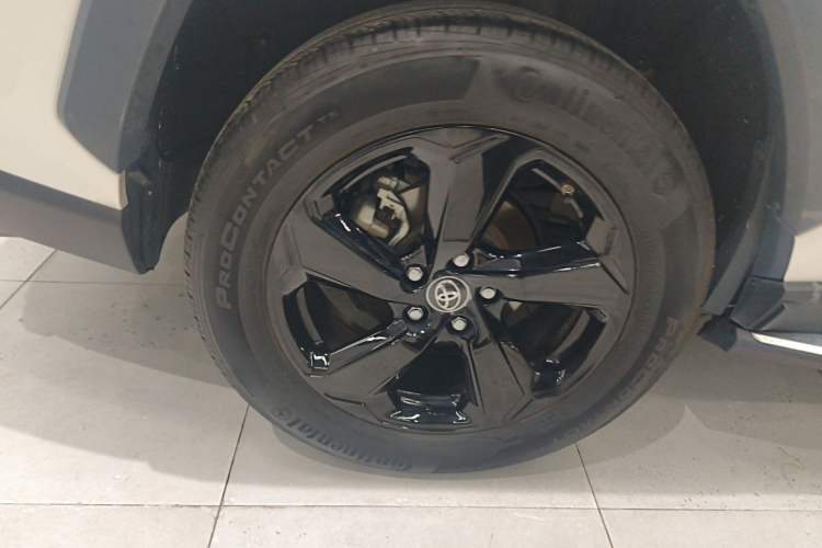 Used Toyota RAV4 2020 Dual-Engine 2.5L E-CVT 4x4 Elite PLUS Edition Exterior 8
