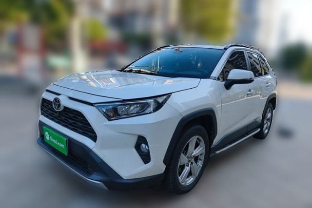 Toyota RAV4 2020 2.0L CVT Two-Wheel Drive Fashion Edition с пробегом