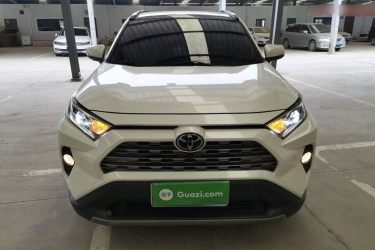 Used Toyota RAV4 2020 2.0L CVT Two-Wheel Drive Prestige Edition Front