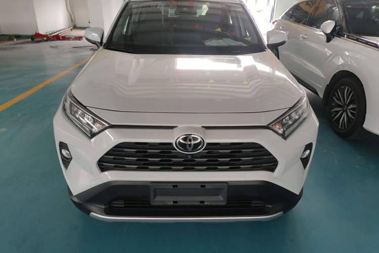 Used Toyota RAV4 2020 2.0L CVT Two-Wheel Drive Fashion Edition Front