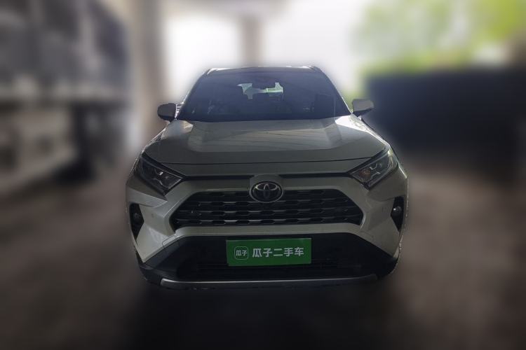 Used Toyota RAV4 2020 2.0L CVT Two-Wheel Drive Prestige Edition Front