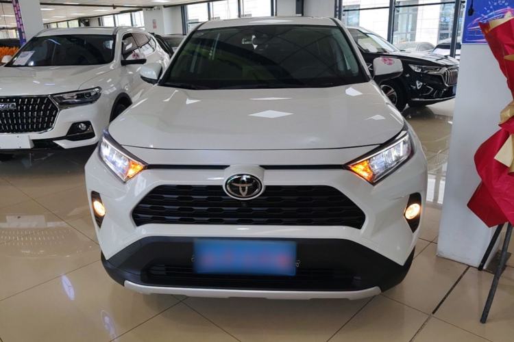 Used Toyota RAV4 2020 2.0L CVT Two-Wheel Drive Fashion Edition Front