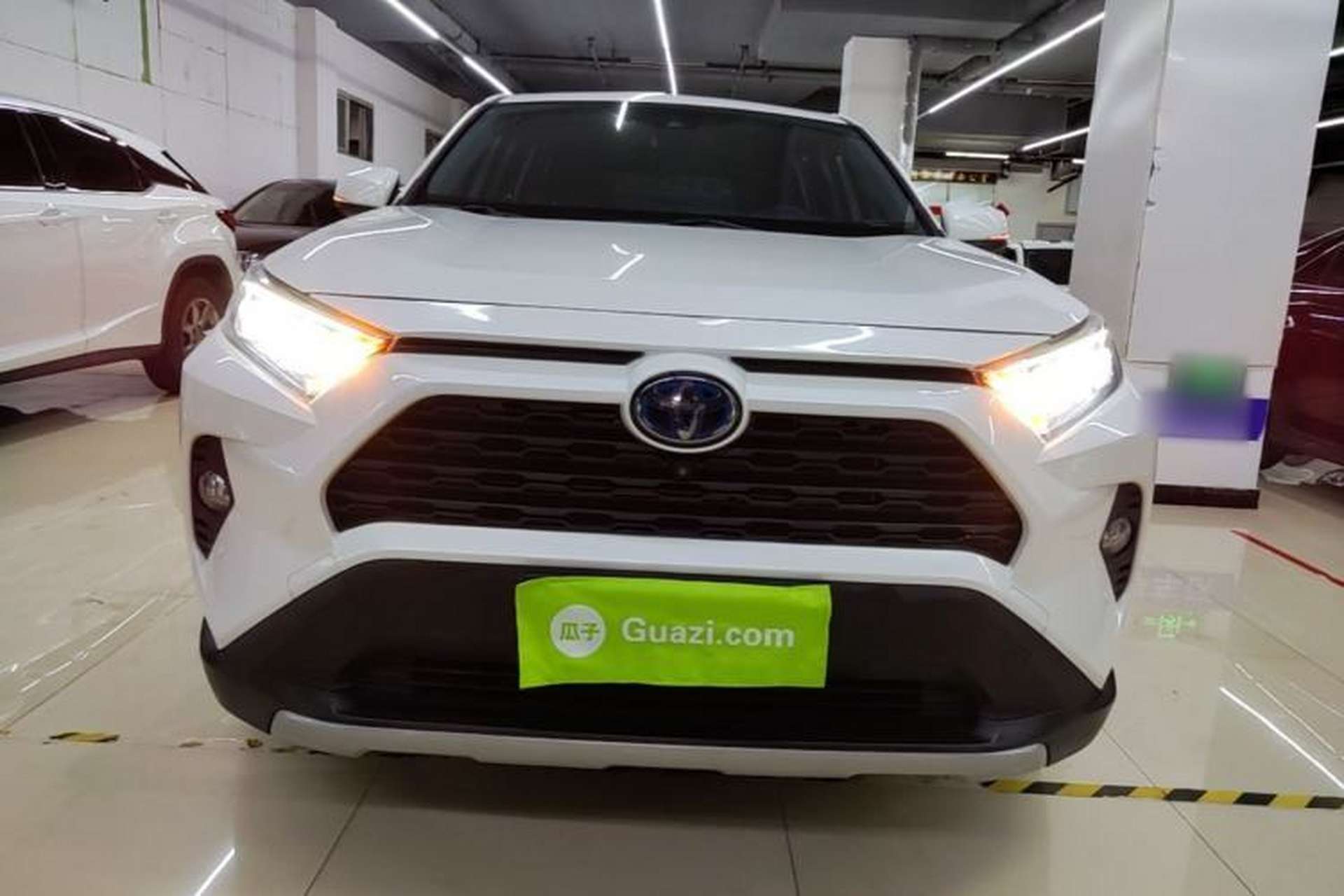 Used Toyota RAV4 2020 Dual-Engine 2.5L E-CVT 4x4 Elite PLUS Edition Front