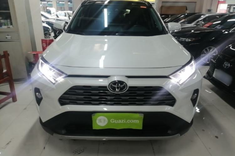 Used Toyota RAV4 2020 2.0L CVT Two-Wheel Drive Prestige Edition Front