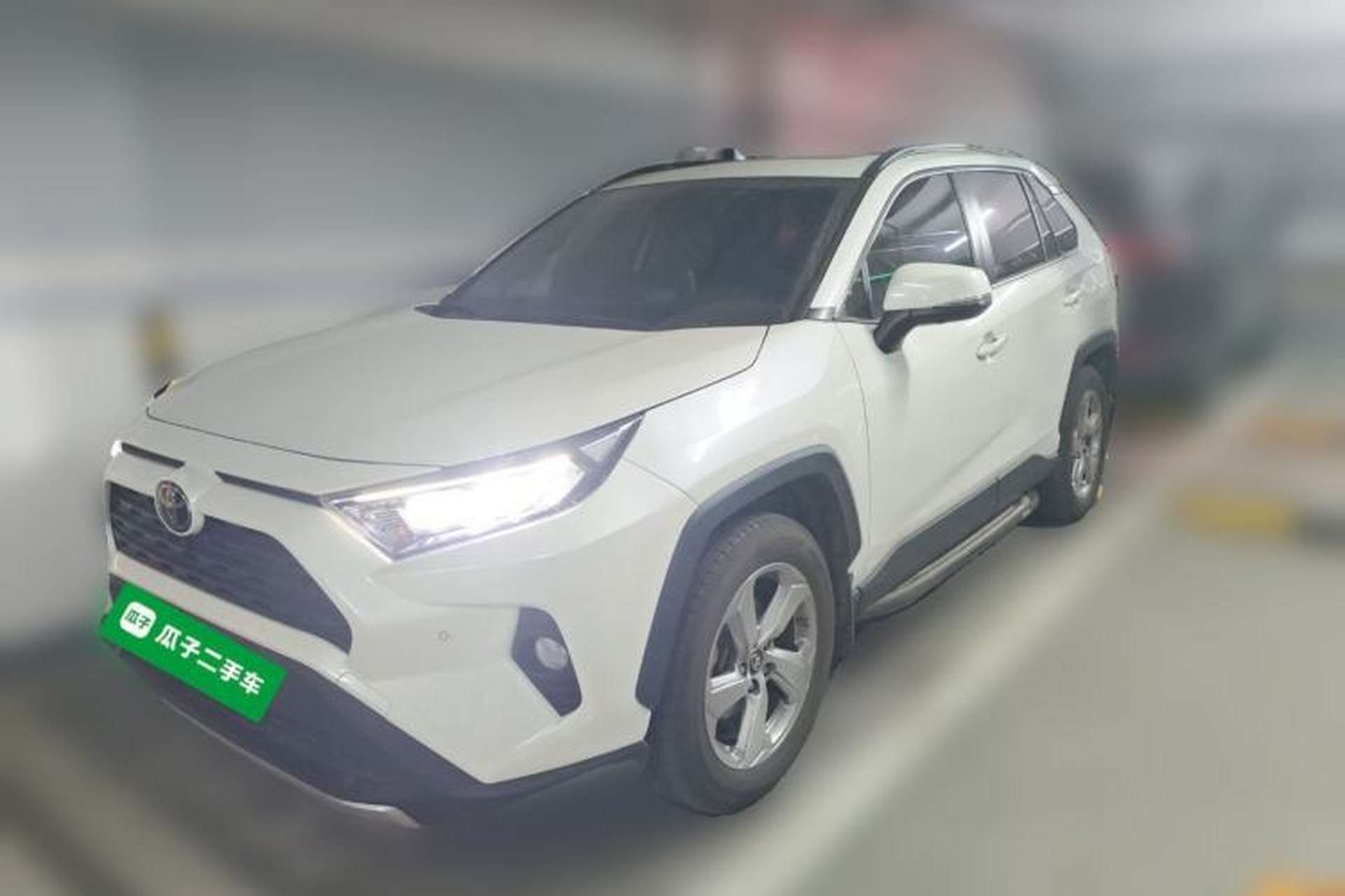 Used Toyota RAV4 2020 2.0L CVT Two-Wheel Drive Fashion PLUS Edition Front Left 45 Deg