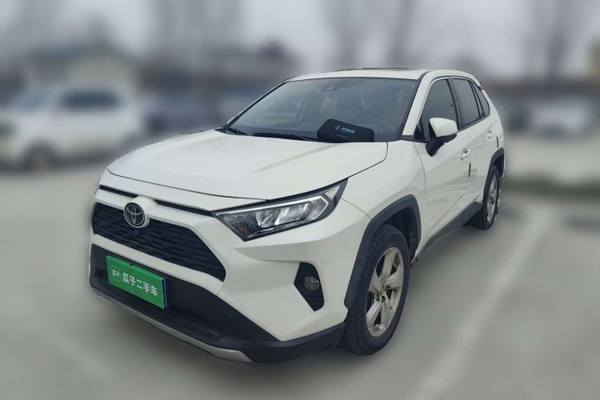 Used Toyota RAV4 2020 2.0L CVT Two-Wheel Drive Fashion PLUS Edition Front Left 45 Deg