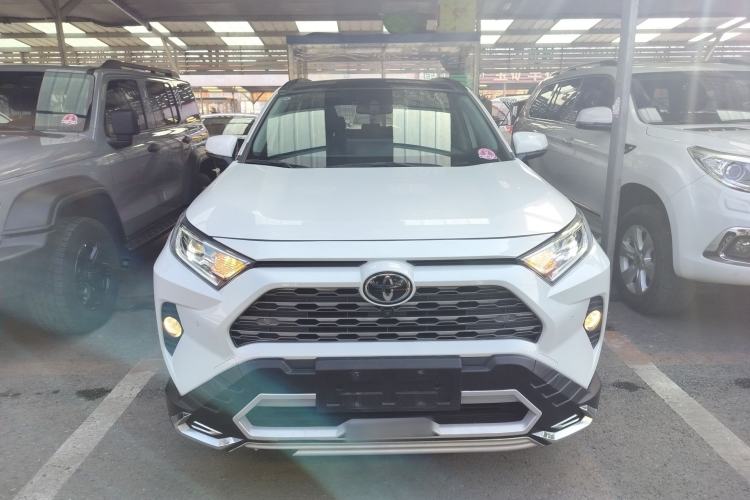 Used Toyota RAV4 2020 2.0L CVT Two-Wheel Drive Prestige Edition Front