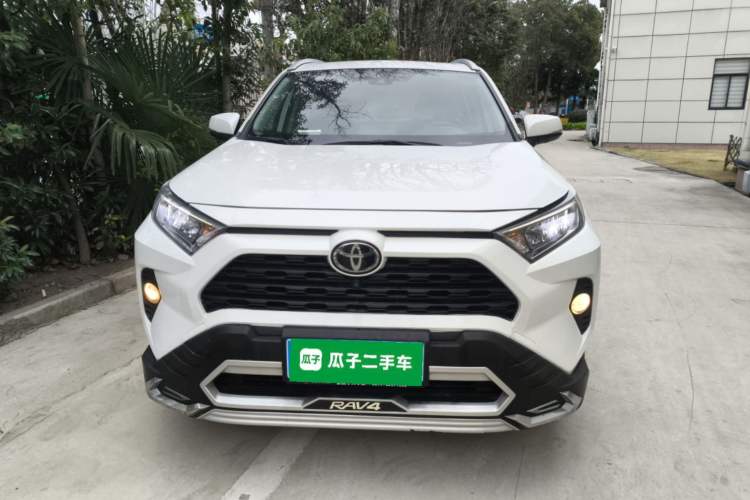 Used Toyota RAV4 2020 2.0L CVT Two-Wheel Drive Fashion Edition Front