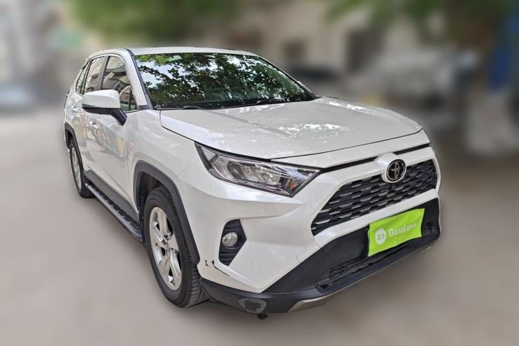Used Toyota RAV4 2020 2.0L CVT Two-Wheel Drive Fashion Edition Front Right 45 Deg