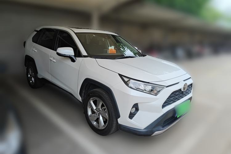 Used Toyota RAV4 2020 2.0L CVT Two-Wheel Drive Fashion Edition Front Right 45 Deg