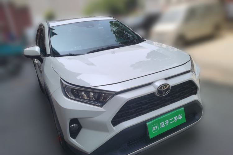 Used Toyota RAV4 2020 2.0L CVT Two-Wheel Drive Fashion PLUS Edition Front Right 45 Deg