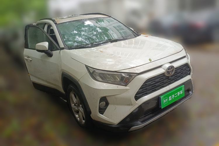 Used Toyota RAV4 2020 2.0L CVT Two-Wheel Drive Fashion Edition Front Right 45 Deg