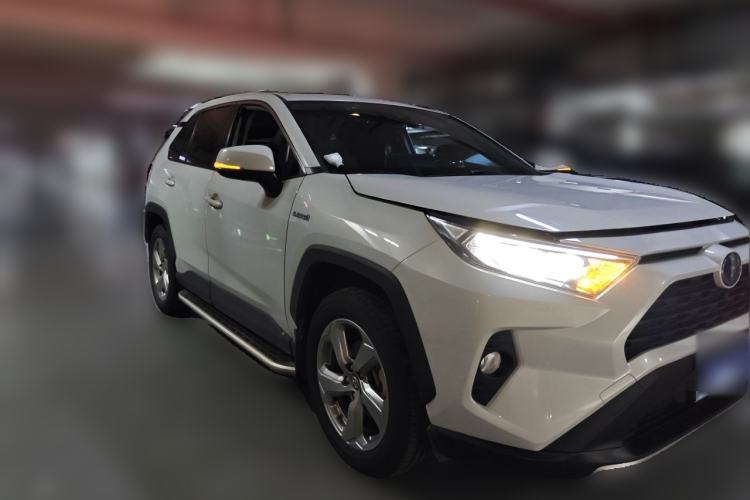 Used Toyota RAV4 2020 Dual-Engine 2.5L E-CVT Two-Wheel Drive Elite Edition Front Right 45 Deg