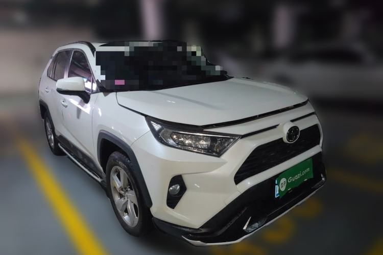 Used Toyota RAV4 2020 2.0L CVT 4x4 Style PLUS Edition Front Right 45 Deg