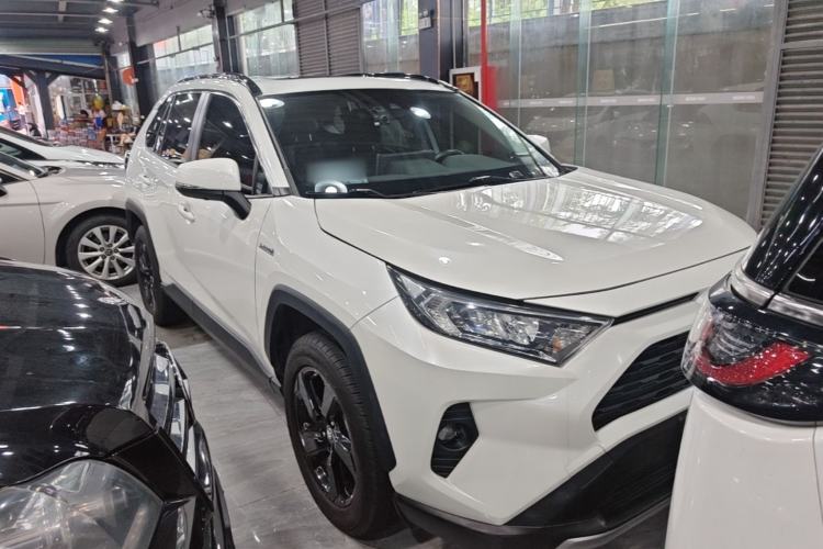 Used Toyota RAV4 2020 Dual-Engine 2.5L E-CVT 4x4 Elite PLUS Edition Front Right 45 Deg