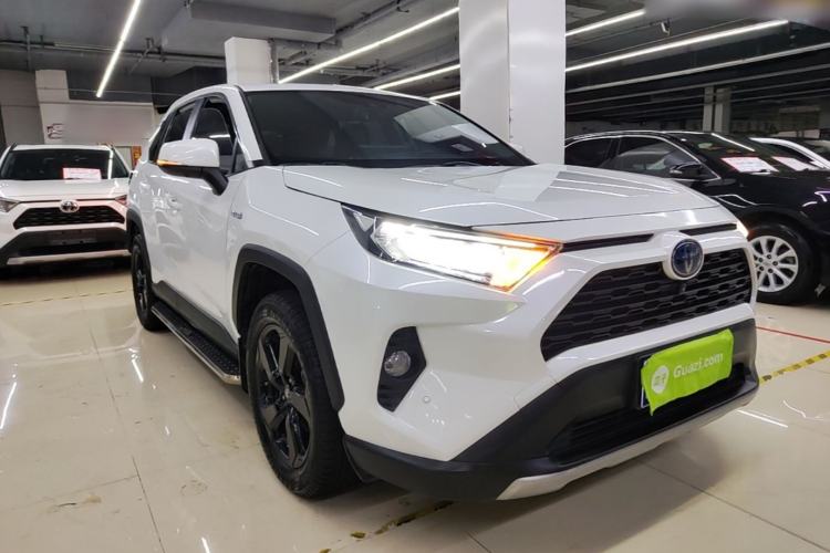 Used Toyota RAV4 2020 Dual-Engine 2.5L E-CVT 4x4 Elite PLUS Edition Front Right 45 Deg