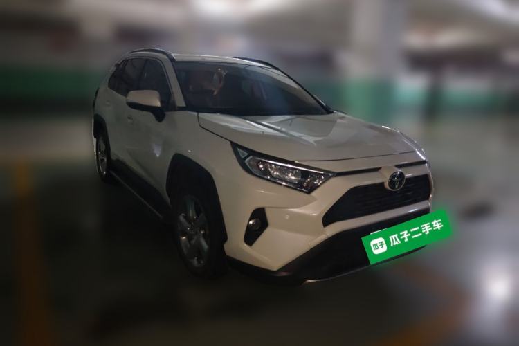 Used Toyota RAV4 2020 2.0L CVT Two-Wheel Drive Fashion PLUS Edition Front Right 45 Deg