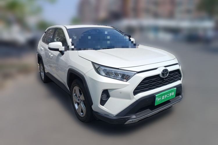 Used Toyota RAV4 2020 2.0L CVT Two-Wheel Drive Fashion Edition Front Right 45 Deg