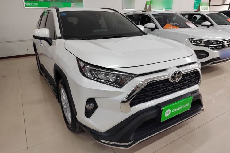 Used Toyota RAV4 2020 2.0L CVT Two-Wheel Drive Urban Edition Front Right 45 Deg