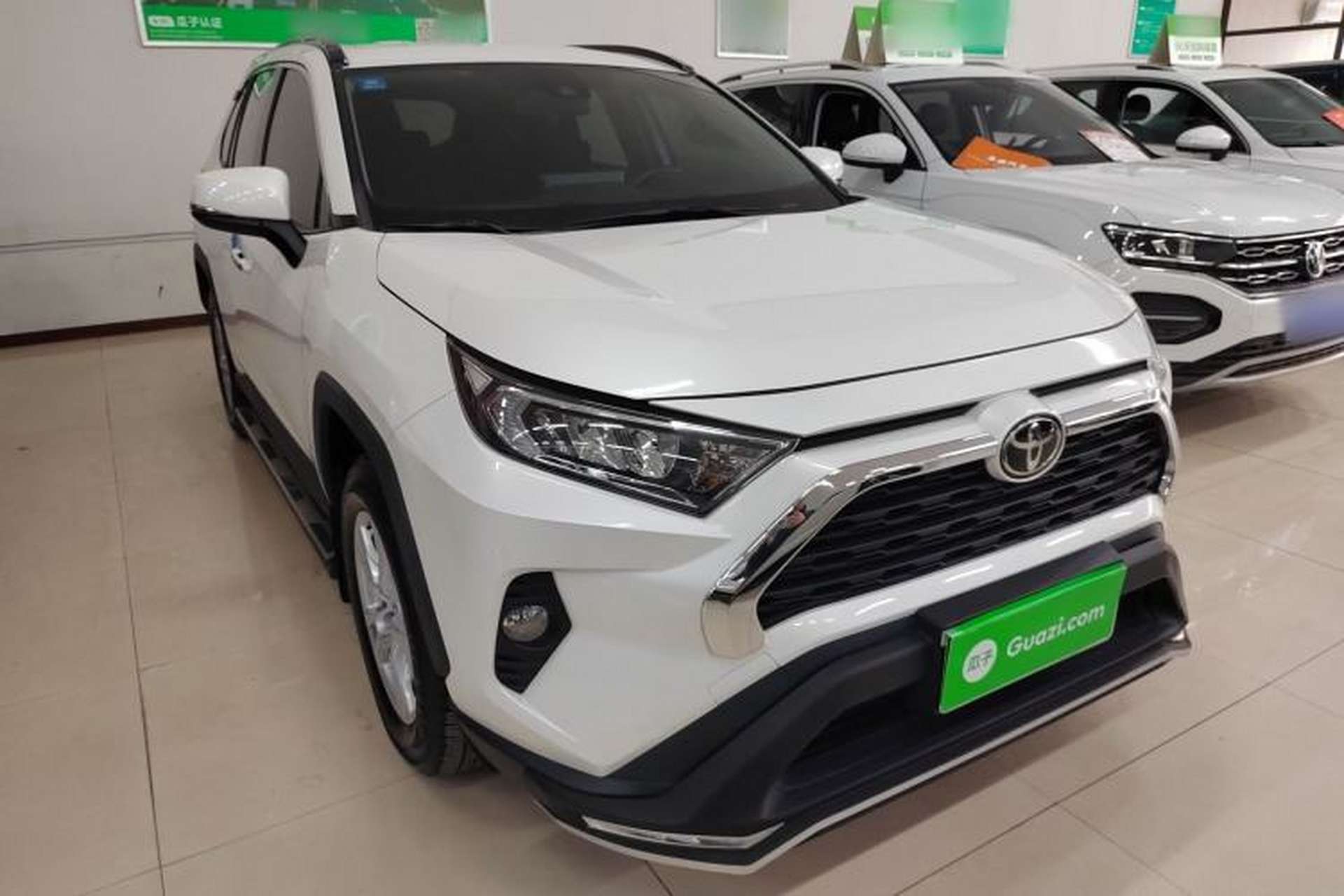 Used Toyota RAV4 2020 2.0L CVT Two-Wheel Drive Urban Edition Front Right 45 Deg