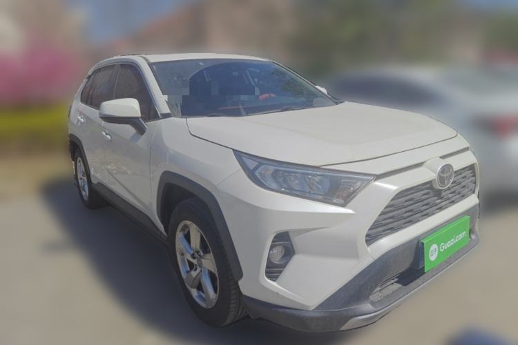 Used Toyota RAV4 2020 2.0L CVT Two-Wheel Drive Fashion PLUS Edition Front Right 45 Deg