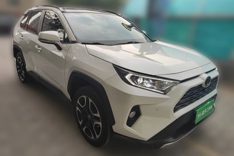 Used Toyota RAV4 2020 2.0L CVT Two-Wheel Drive Prestige Edition Front Right 45 Deg