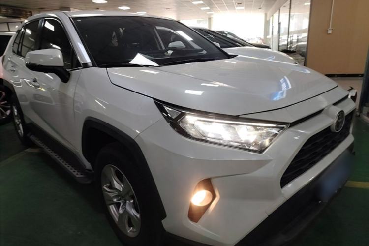Used Toyota RAV4 2020 2.0L CVT Two-Wheel Drive Urban Edition Front Right 45 Deg