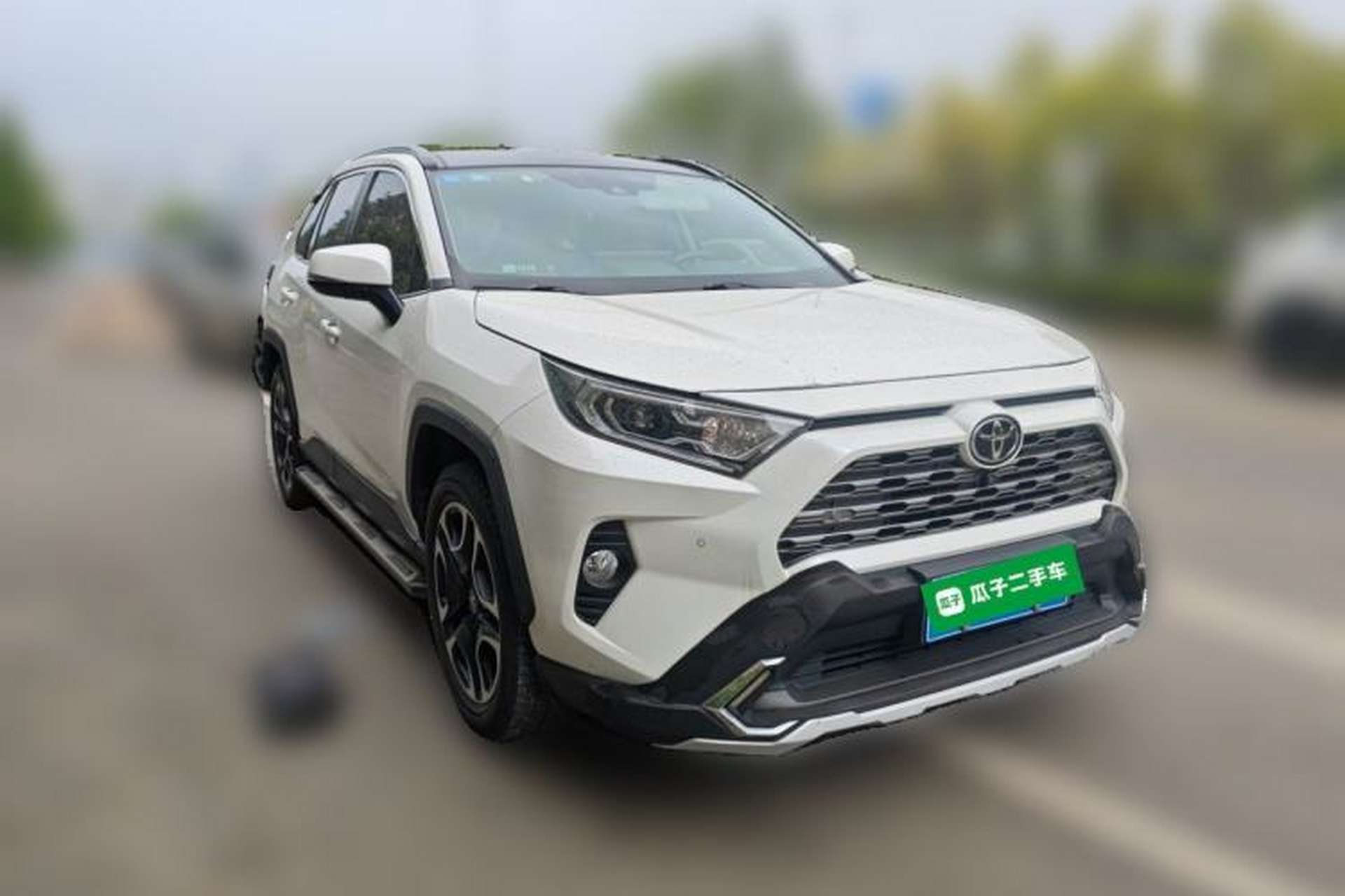 Used Toyota RAV4 2020 2.0L CVT Two-Wheel Drive Prestige Edition Front Right 45 Deg