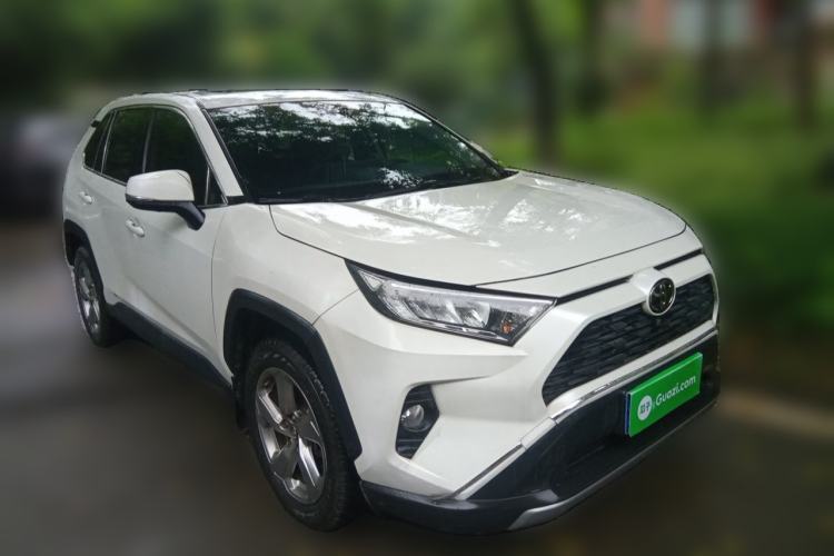 Used Toyota RAV4 2020 2.0L CVT Two-Wheel Drive Fashion Edition Front Right 45 Deg