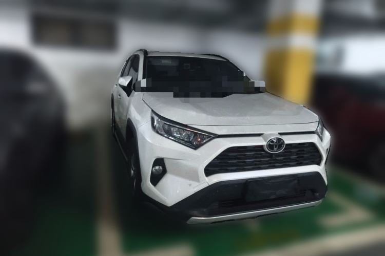 Used Toyota RAV4 2020 2.0L CVT Two-Wheel Drive Fashion PLUS Edition Front Right 45 Deg
