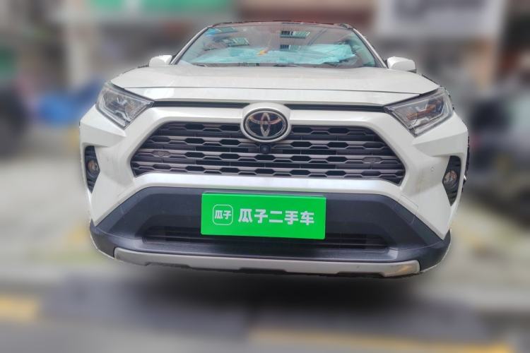 Used Toyota RAV4 2020 2.0L CVT Two-Wheel Drive Prestige Edition Front