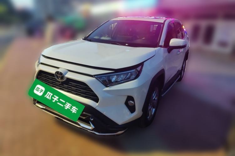 Used Toyota RAV4 2020 2.0L CVT Two-Wheel Drive Fashion Edition Guazi used car, China used car export, Used car for sale, Used  cars, Cheapest cars for sale