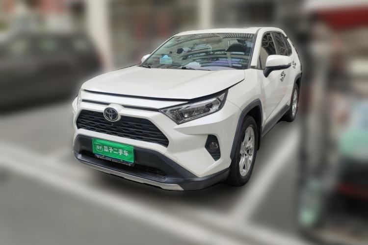 Used Toyota RAV4 2020 2.0L CVT Two-Wheel Drive Fashion Edition Guazi used car, China used car export, Used car for sale, Used  cars, Cheapest cars for sale