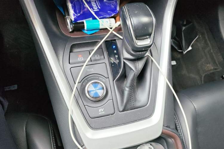 Used Toyota RAV4 2020 Dual-Motor 2.5L E-CVT Four-Wheel Drive Flagship Edition Gear Lever