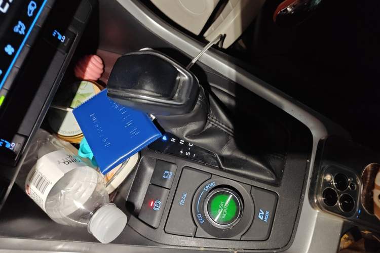 Used Toyota RAV4 2020 Dual-Motor 2.5L E-CVT Four-Wheel Drive Flagship Edition Gear Lever