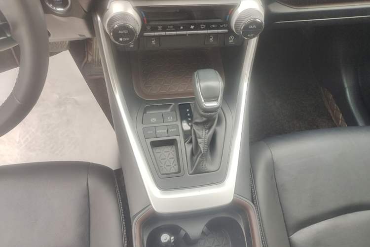 Used Toyota RAV4 2020 2.0L CVT Two-Wheel Drive Prestige Edition Gear Lever