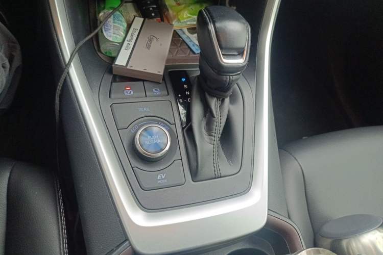 Used Toyota RAV4 2020 Dual-Motor 2.5L E-CVT Four-Wheel Drive Flagship Edition Gear Lever
