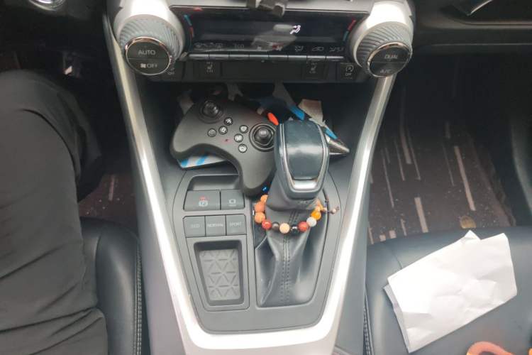 Used Toyota RAV4 2020 2.0L CVT Two-Wheel Drive Prestige Edition Gear Lever