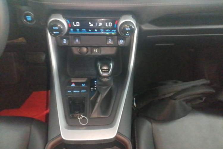 Used Toyota RAV4 2020 2.0L CVT Two-Wheel Drive Fashion PLUS Edition Gear Lever