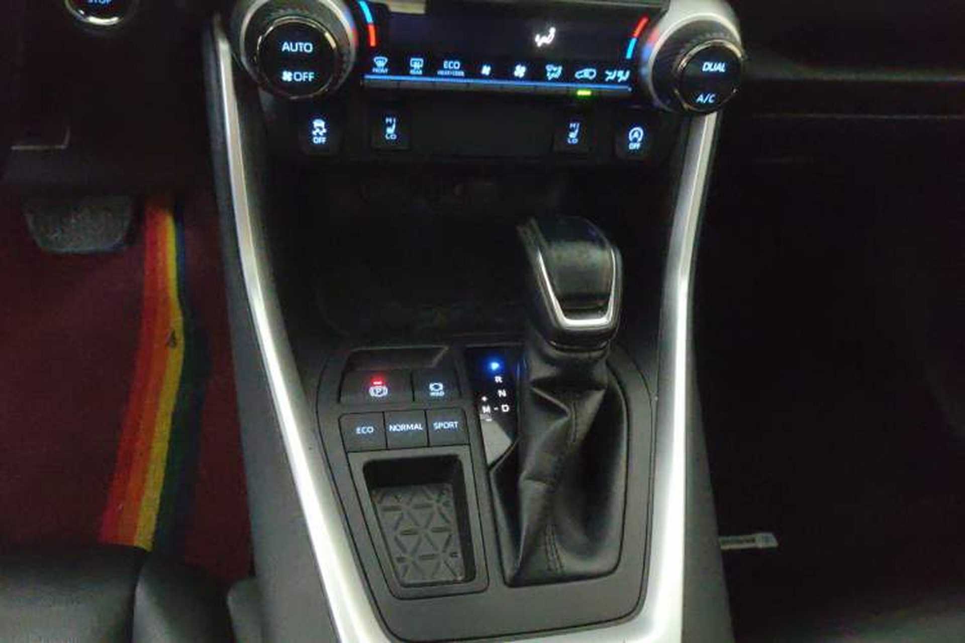 Used Toyota RAV4 2020 2.0L CVT Two-Wheel Drive Fashion PLUS Edition Gear Lever