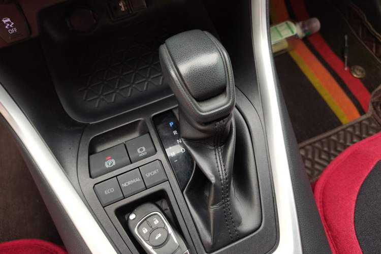 Used Toyota RAV4 2020 2.0L CVT Two-Wheel Drive Urban Edition Gear Lever